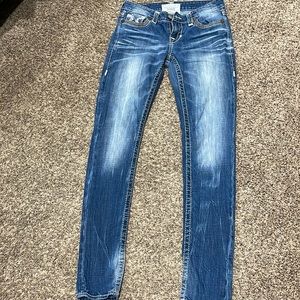 Woman’s Jean Pants